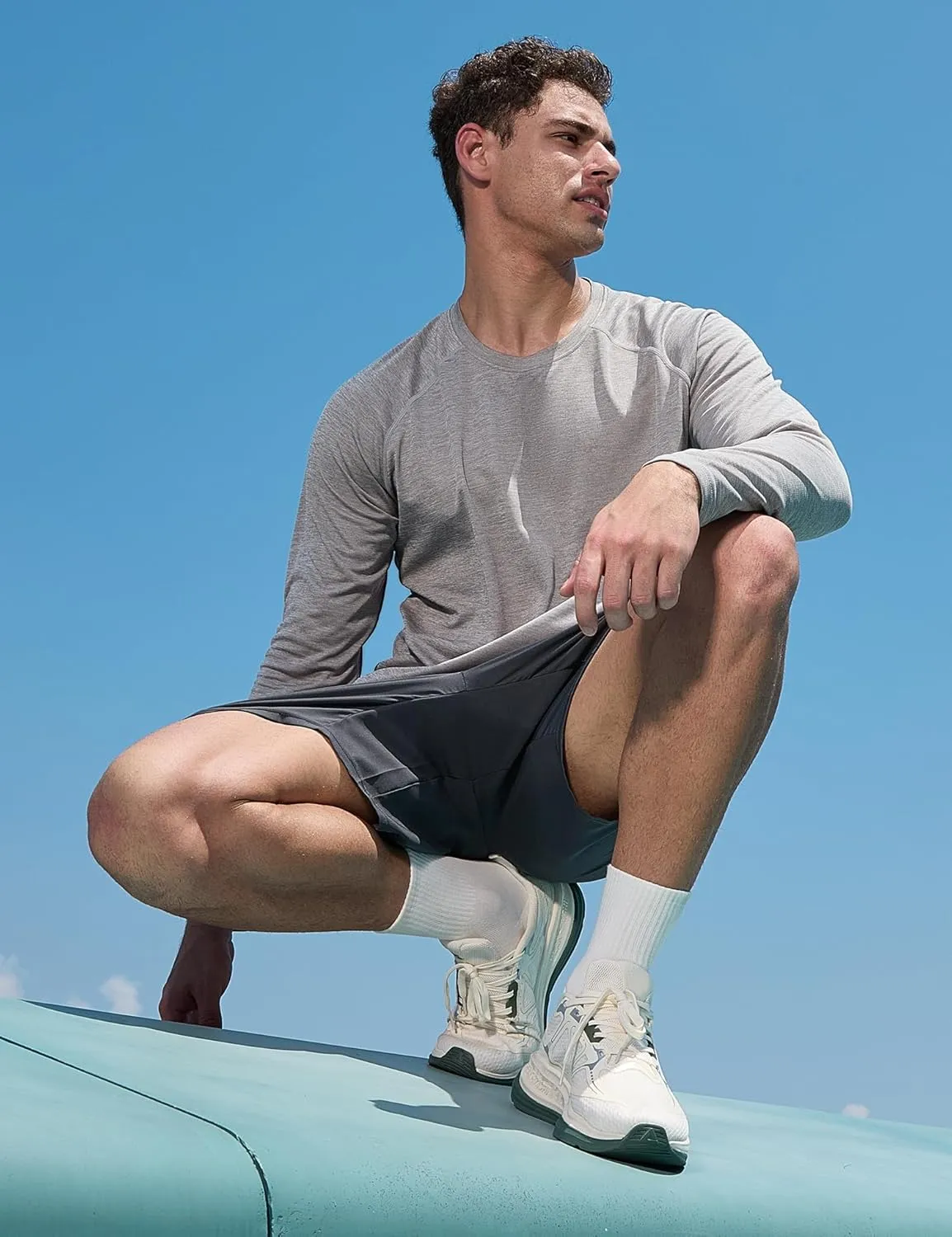 Men's Active Casual Long Sleeve Shirts Lightweight Dry Fit Workout Running Athletic Comfortable T-Shirts
